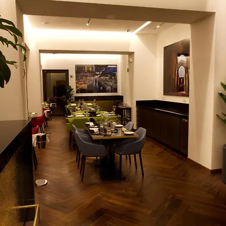Palazzo Cartari Hotel 4*