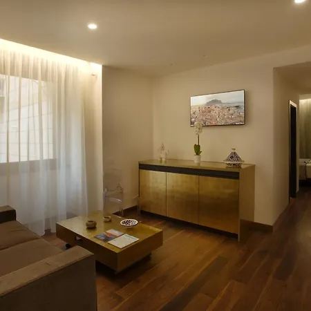 Ξενοδοχείο Palazzo Cartari 4*