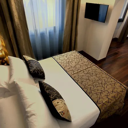 Palazzo Cartari Hotel 4*